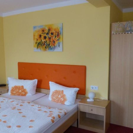 Pension Johannistal Зебніц Екстер'єр фото