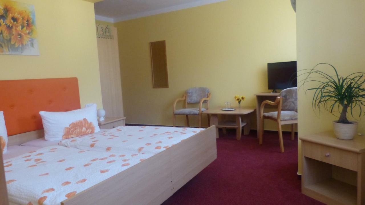 Pension Johannistal Зебніц Екстер'єр фото