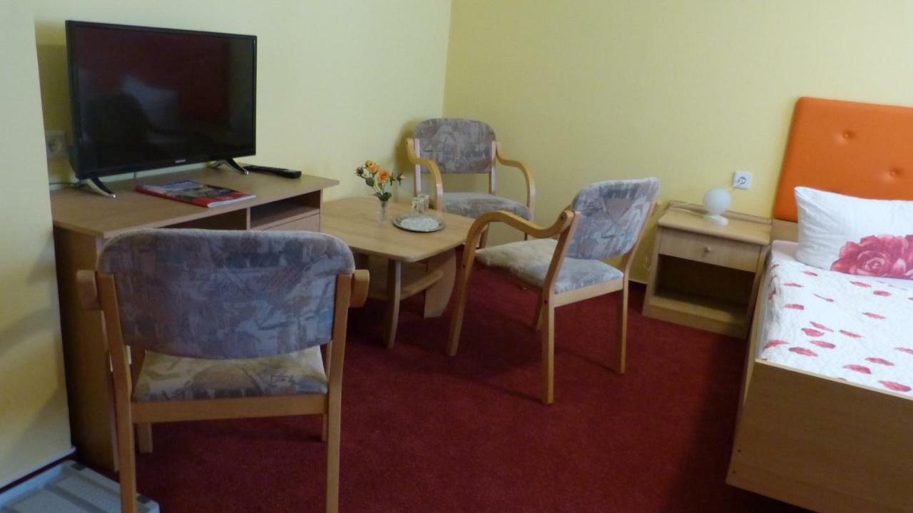 Pension Johannistal Зебніц Екстер'єр фото